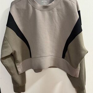 Stylish YPB Color Block Crop Sweatshirt